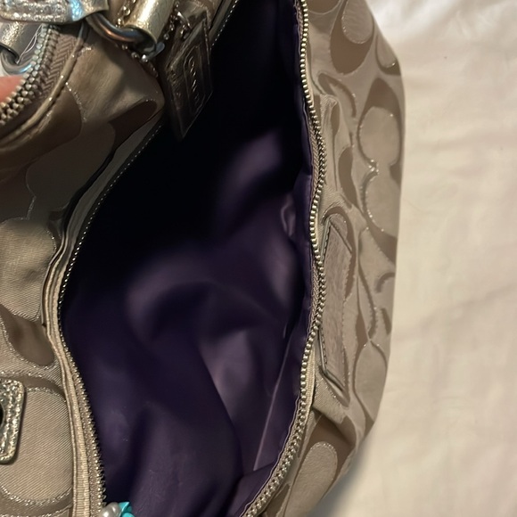 Coach Silver Jacquard. 205 - Picture 10 of 17